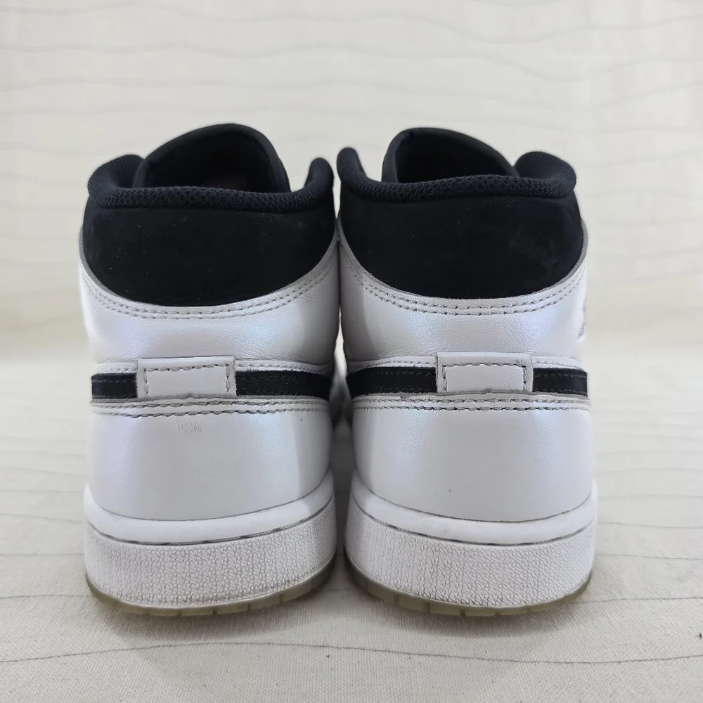 Nike Mens Air Jordan 1 Mid SE Diamond Shorts Pearl/Black Shoes DH6933-100 Size 7